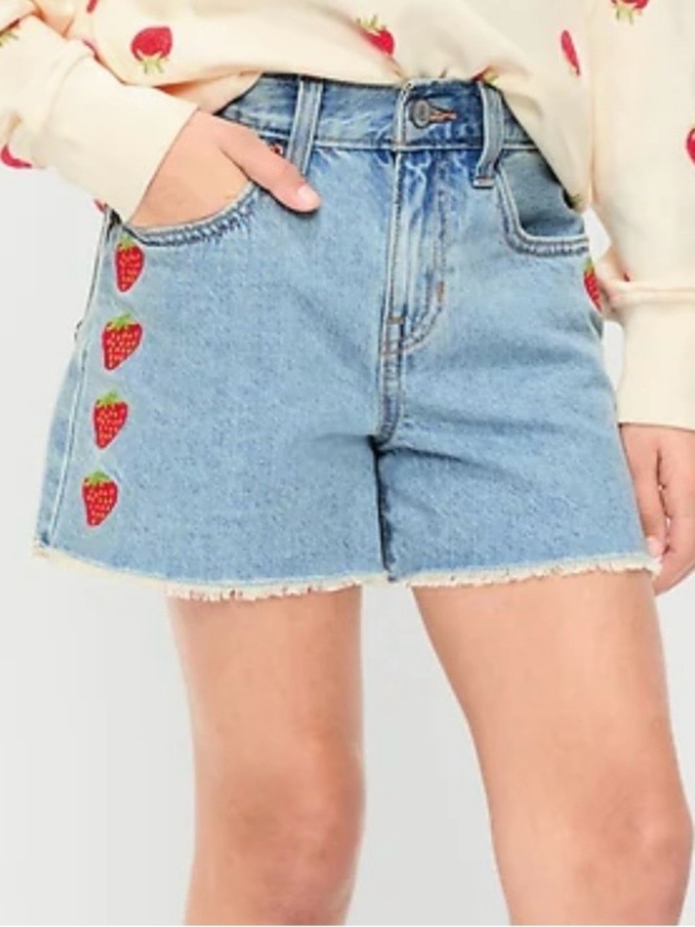 Old Navy Strawberry Embroidered High-Waist Frayed-Hem Jean Shorts Girls 18 Plus